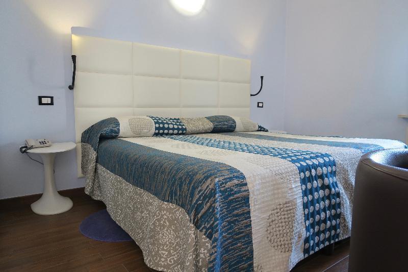 Albergo Visconti Κρεμόνα Εξωτερικό φωτογραφία